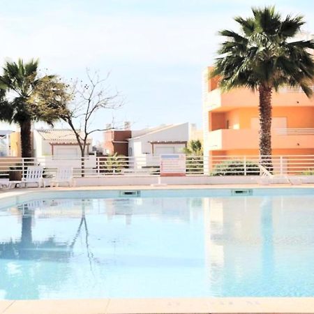 Terracos Vista Mar Royal Cabanas กาบานัส เด ตาวีรา ภายนอก รูปภาพ